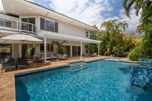 210 E Panana Pl, Kihei, HI 96753