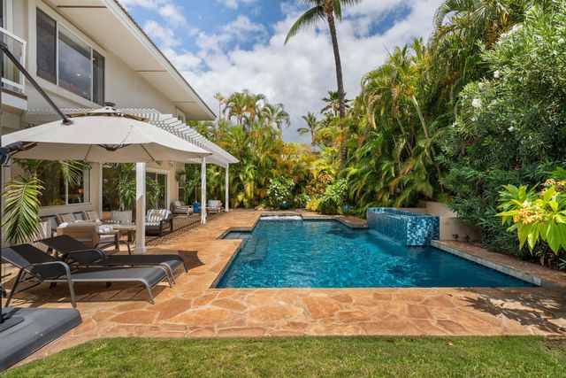 210 E Panana Pl, Kihei, HI 96753