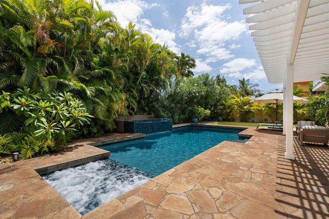 210 E Panana Pl, Kihei, HI 96753
