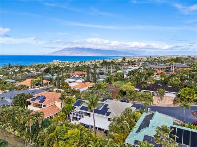 210 E Panana Pl, Kihei, HI 96753