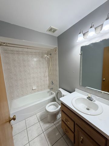 5150 Shadow Creek Drive Unit10, Oak Forest, IL 60452