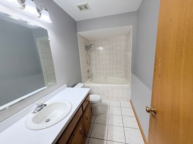 5150 Shadow Creek Drive Unit10, Oak Forest, IL 60452