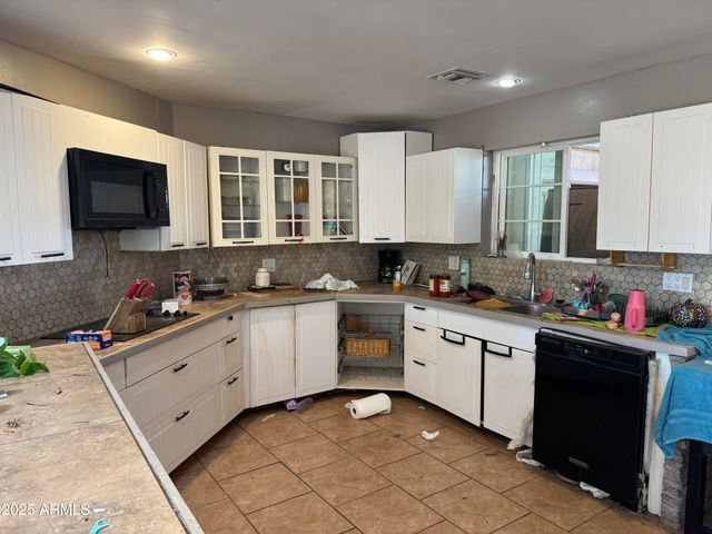 851 E JUNCTION Street, Apache Junction, AZ 85119