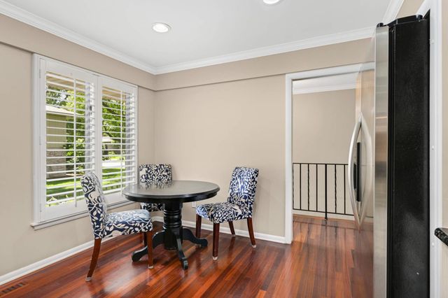 5315 Malibu Drive, Edina, MN 55436