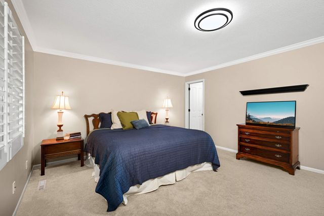 5315 Malibu Drive, Edina, MN 55436