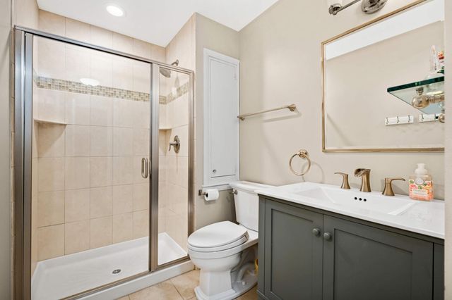 5315 Malibu Drive, Edina, MN 55436