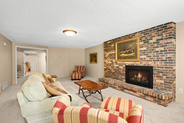 5315 Malibu Drive, Edina, MN 55436