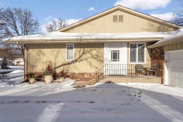 5315 Malibu Drive, Edina, MN 55436