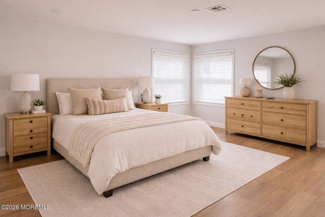 8 Virgin Islands Drive, Toms River, NJ 08757