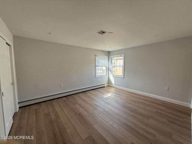 8 Virgin Islands Drive, Toms River, NJ 08757