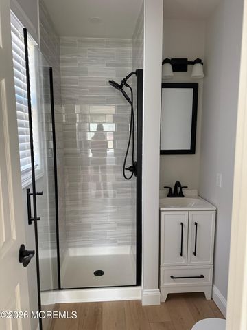 8 Virgin Islands Drive, Toms River, NJ 08757