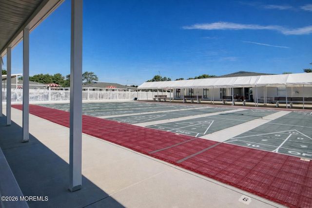 8 Virgin Islands Drive, Toms River, NJ 08757