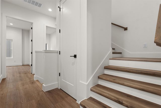 2203 Hondo Avenue 206, Dallas, TX 75219