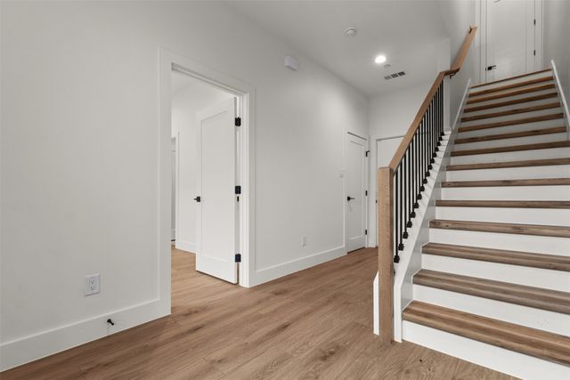 2203 Hondo Avenue 206, Dallas, TX 75219