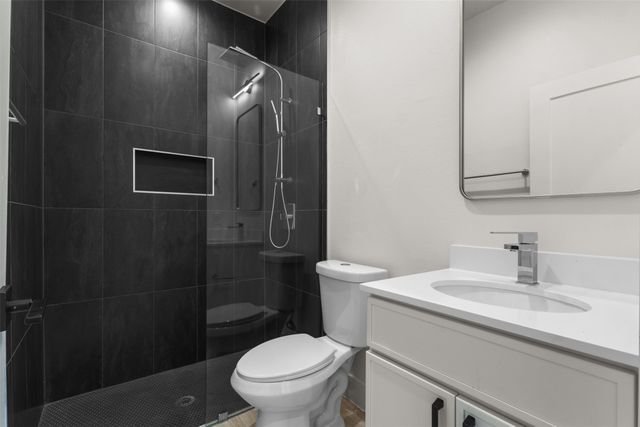 2203 Hondo Avenue 206, Dallas, TX 75219