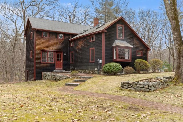 55 Colrain Rd, Topsfield, MA 01983