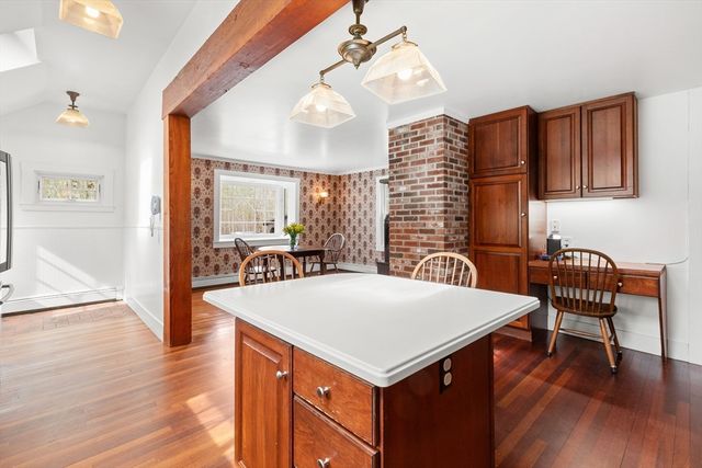 55 Colrain Rd, Topsfield, MA 01983