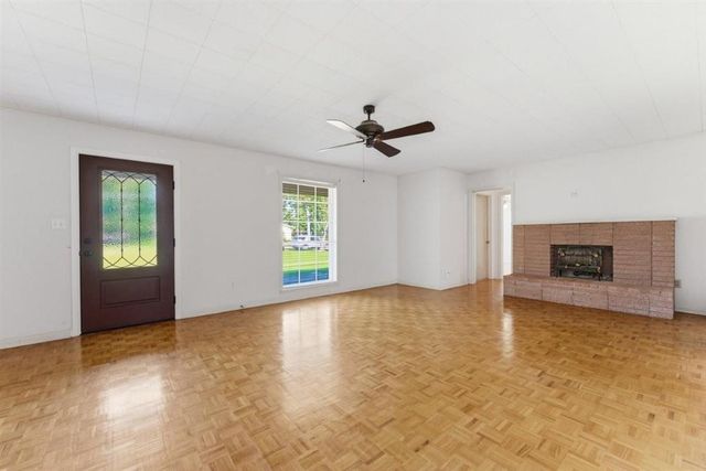 3591 Lake Street, Lake Charles, LA 70605