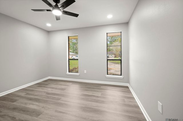 3124 Montreal Dr, Baton Rouge, LA 70819