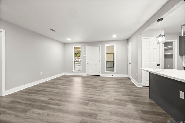 3124 Montreal Dr, Baton Rouge, LA 70819