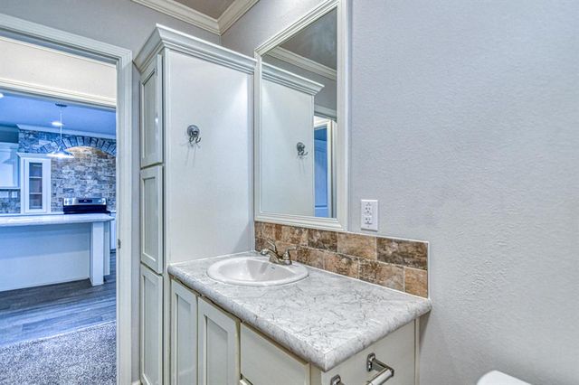 17902 Lexie Lane, Lexington, OK 73051