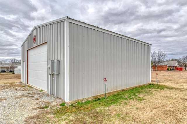 17902 Lexie Lane, Lexington, OK 73051