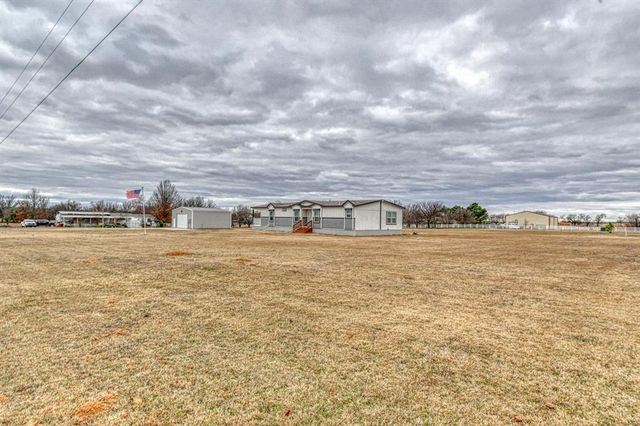17902 Lexie Lane, Lexington, OK 73051