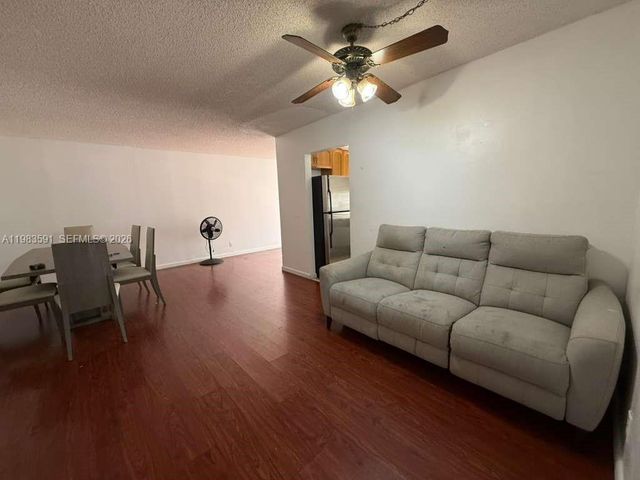 16909 N Bay Rd 211, Sunny Isles Beach, FL 33160