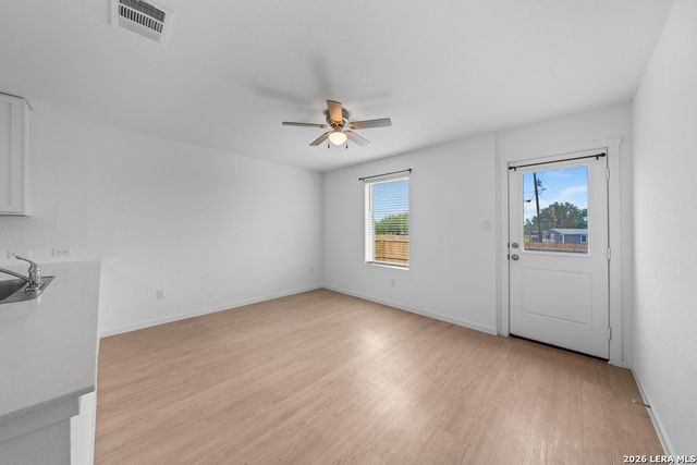 12135 Floral Blossom, Converse, TX 78109