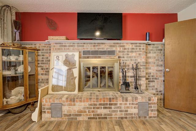 34304 Lake Road, Shawnee, OK 74801