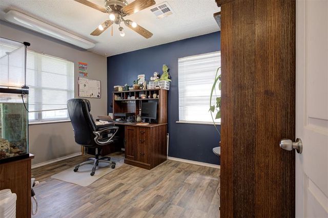 34304 Lake Road, Shawnee, OK 74801