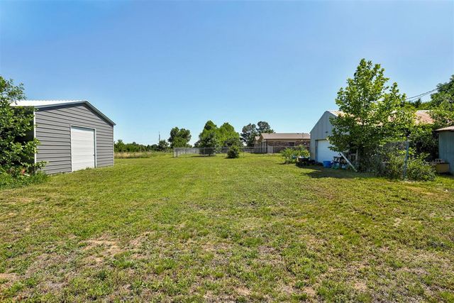 34304 Lake Road, Shawnee, OK 74801
