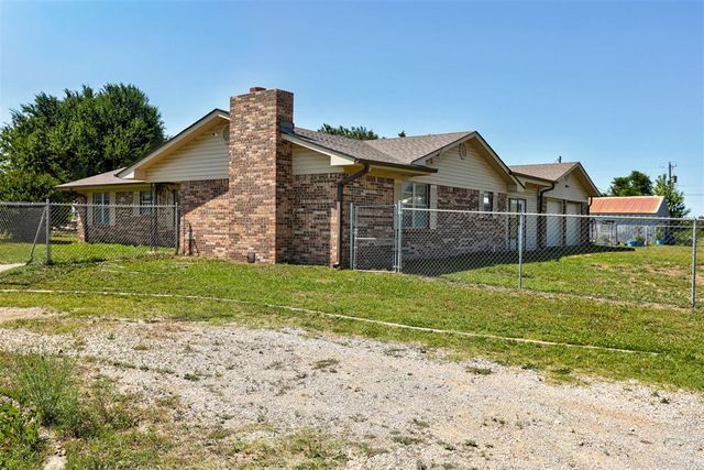 34304 Lake Road, Shawnee, OK 74801