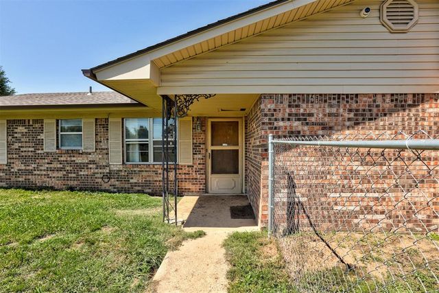 34304 Lake Road, Shawnee, OK 74801