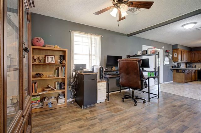 34304 Lake Road, Shawnee, OK 74801