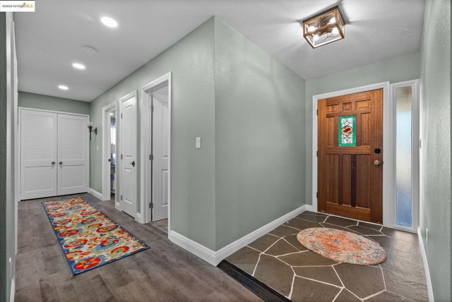 20330 Westview Dr, Tuolumne, CA 95379