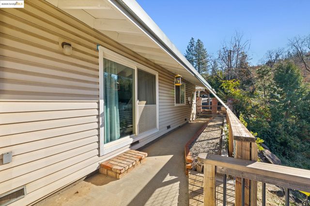 20330 Westview Dr, Tuolumne, CA 95379