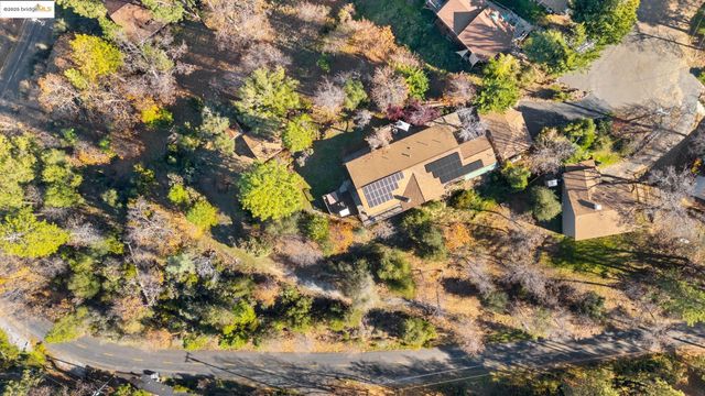 20330 Westview Dr, Tuolumne, CA 95379