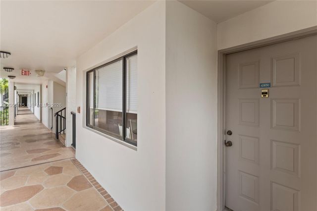 10830 W Clairmont Circle 206, Tamarac, FL 33321