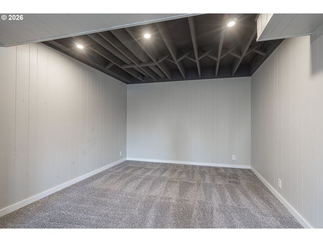 1470 AERIAL Way Se, Salem, OR 97302