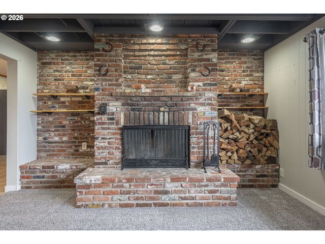 1470 AERIAL Way Se, Salem, OR 97302