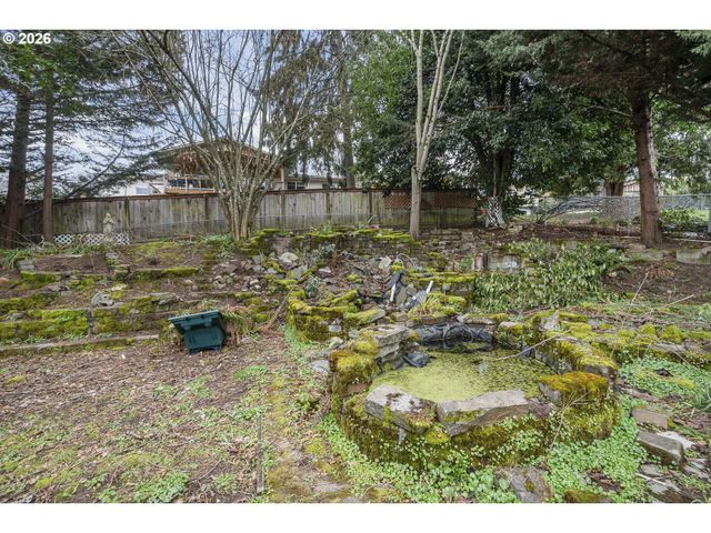 1470 AERIAL Way Se, Salem, OR 97302