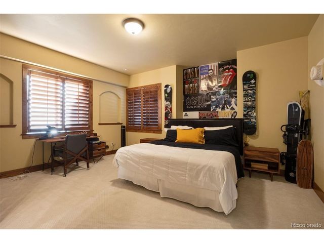 5700 Amber Ridge Dr, Castle Pines, CO 80108
