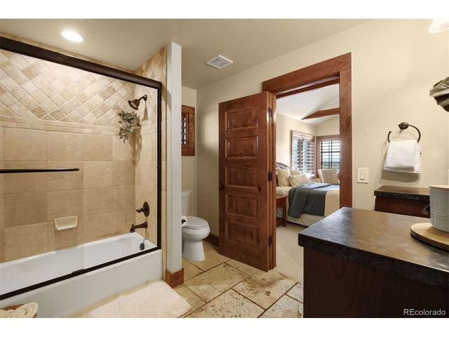 5700 Amber Ridge Dr, Castle Pines, CO 80108