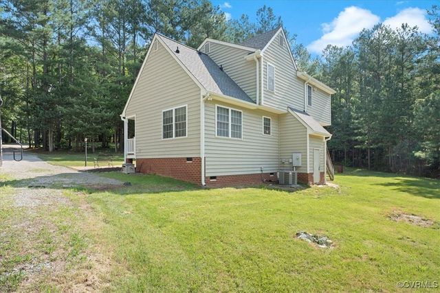 2551 Walkers Ridge Cir, Powhatan, VA 23139
