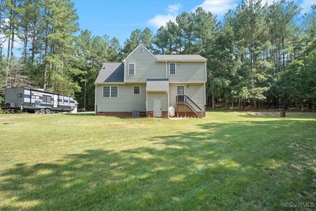 2551 Walkers Ridge Cir, Powhatan, VA 23139