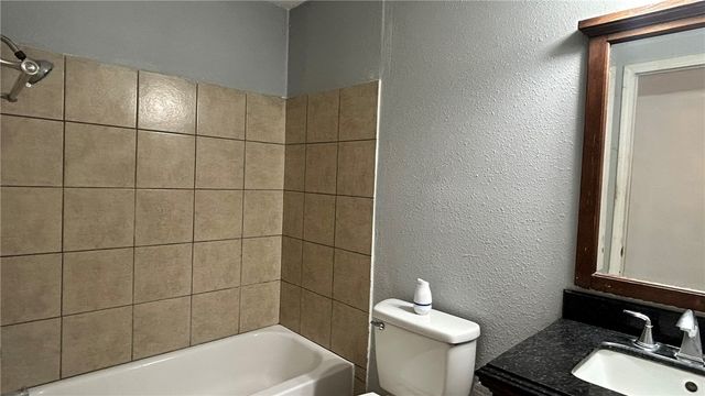 1004 Austin St 9, Portland, TX 78374
