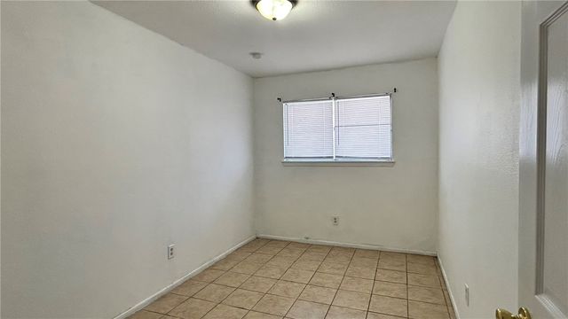 1004 Austin St 9, Portland, TX 78374