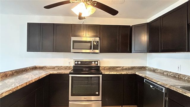 1004 Austin St 9, Portland, TX 78374