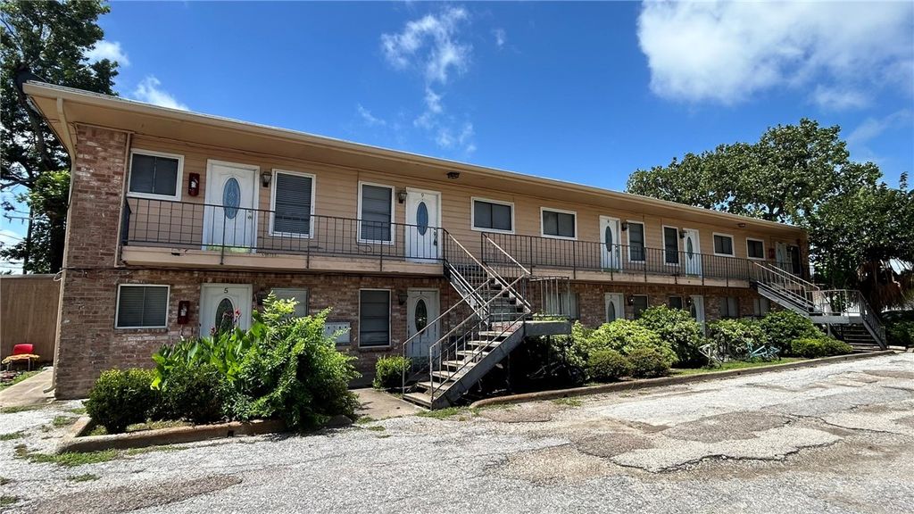 1004 Austin St 9, Portland, TX 78374